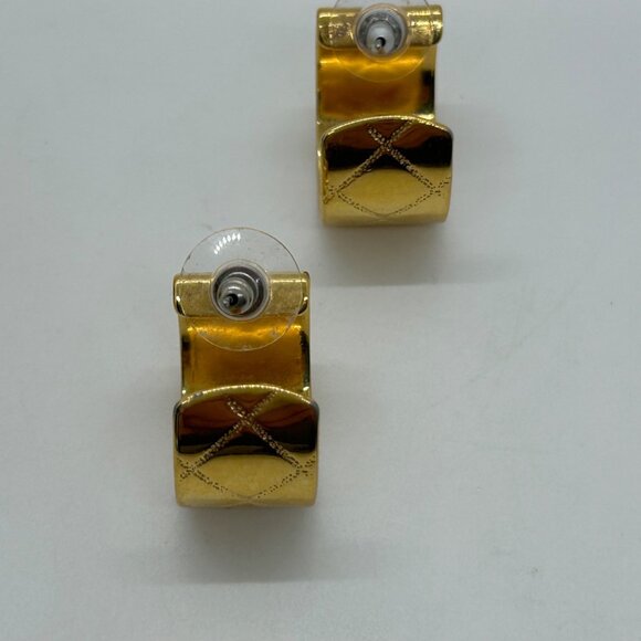 Quilted Gold-Tone Cuff Bracelet & Earrings Set Vintage Style Jewelry - Picture 7 of 12